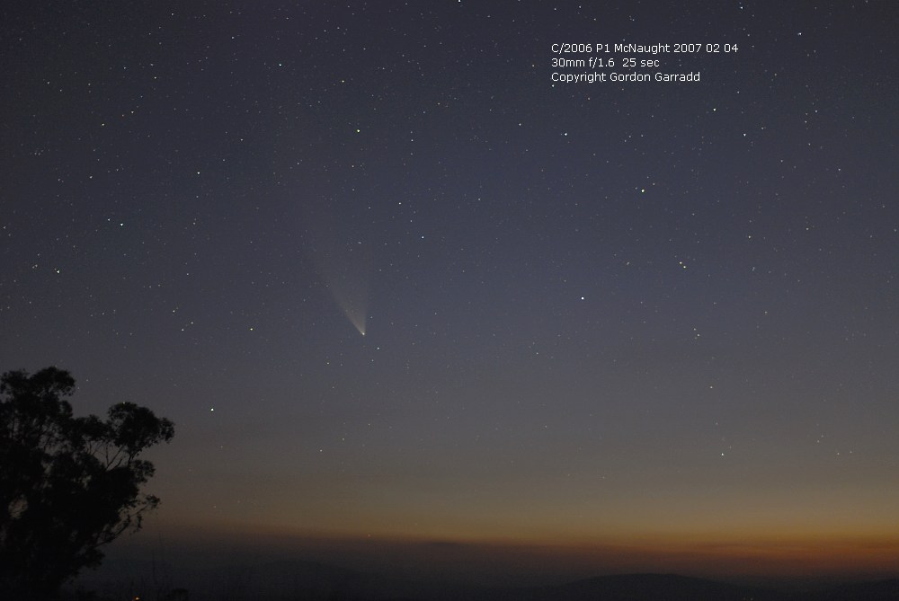 Comet McNaught evening 20070204