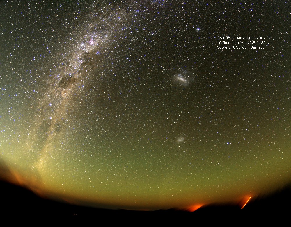 Comet McNaught evening 20070211