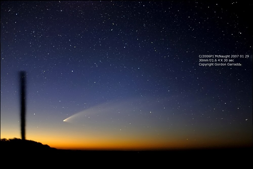 Comet McNaught morning 20070129