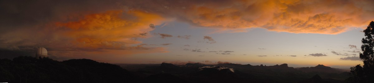Warrumbungle Panorama evening 20070211